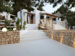 Hotel Holiday villa with pool